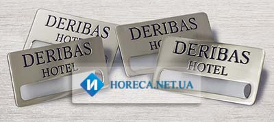 Бейдж металлический c травлением со сменным именем для отеля Deribas