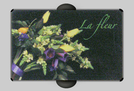 Пластиковая подарочная карта бутика флористики La Fleur, печать 4+4, белый пластик, печатный номер, глянцевый ламинат, город Днепропетровск